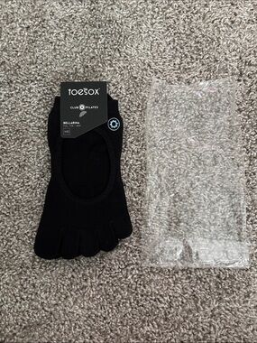 toesox Black Ballerina Grip Toe Socks - Low Cut Pilates Socks
